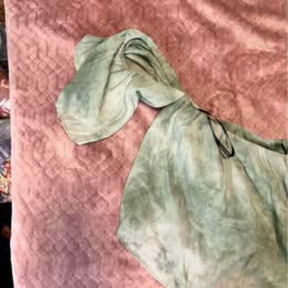 green tie dye crop top vacation or resort wear light weight breezy  2X #0739 - Picture 6 of 8